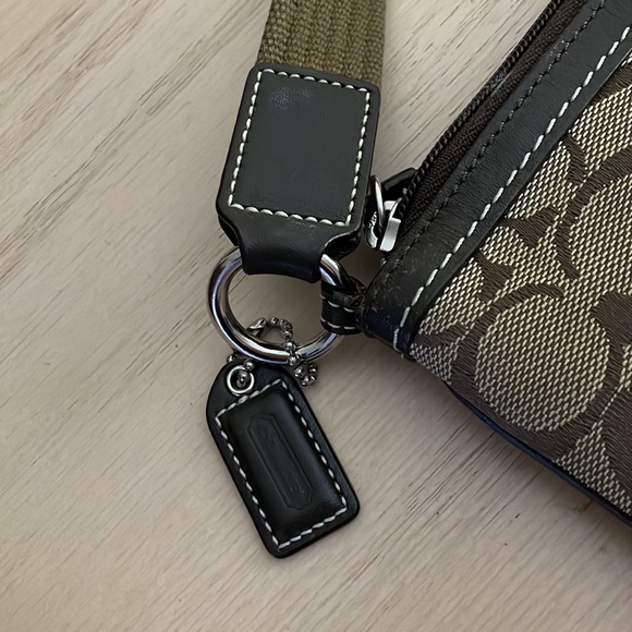 Coach crossbody - Picture 5 of 9